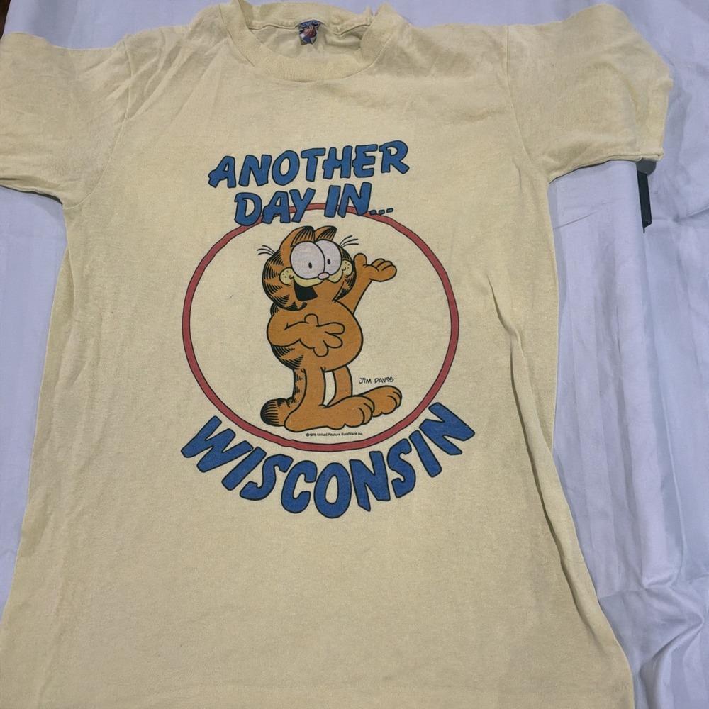 Very Rare Vintage 1978 Garfield Big Logo Crew Neck‎ Yellow Sun Label Wisconsin